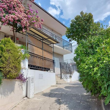 Apartmani Luka Baška Voda Eksteriør bilde