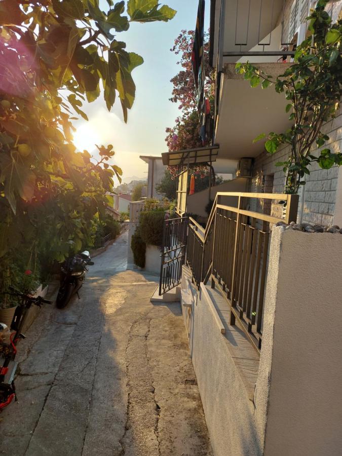 Apartmani Luka Baška Voda Eksteriør bilde