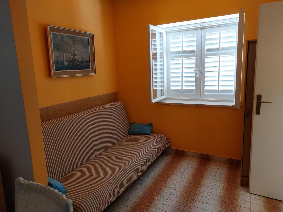 Apartmani Luka Baška Voda Eksteriør bilde