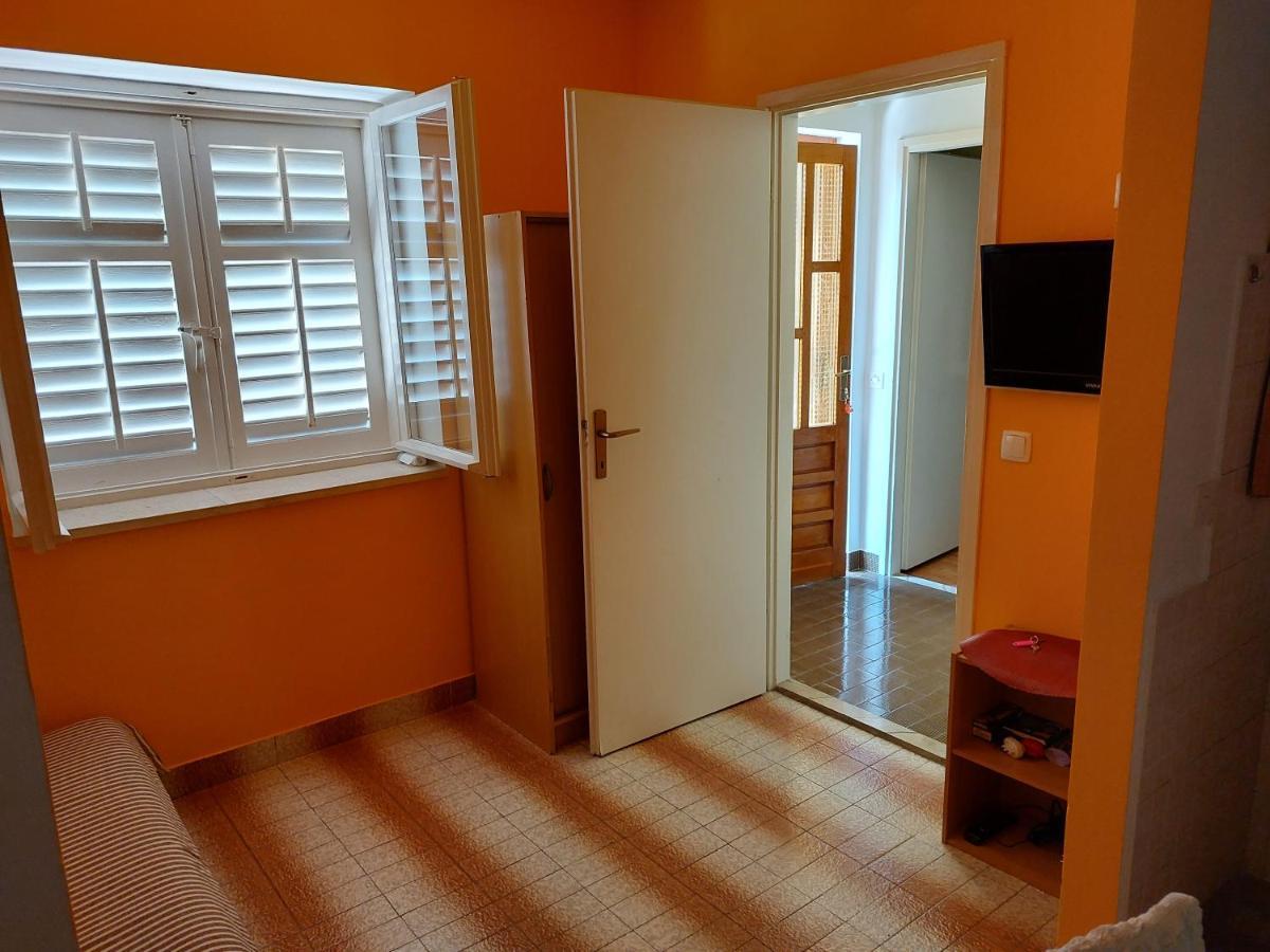 Apartmani Luka Baška Voda Eksteriør bilde