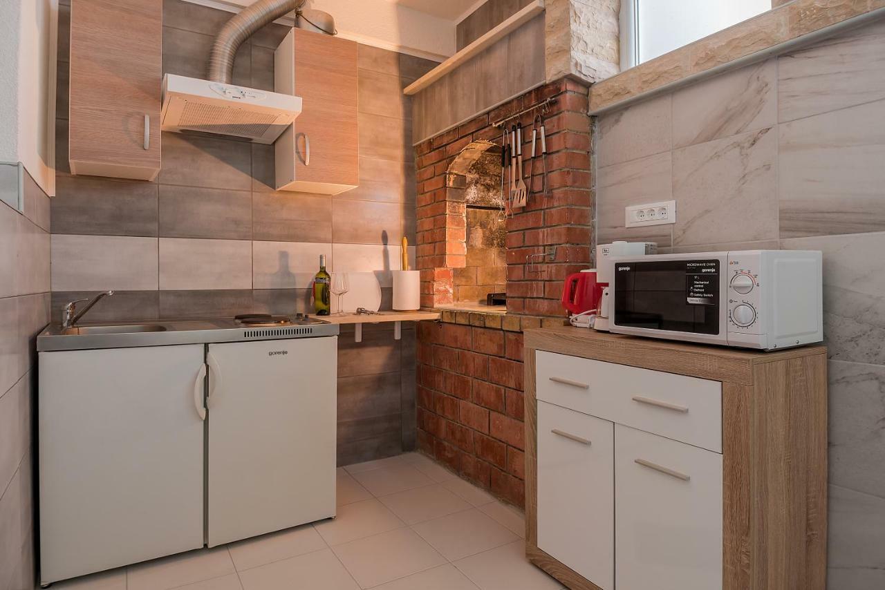 Apartmani Luka Baška Voda Eksteriør bilde